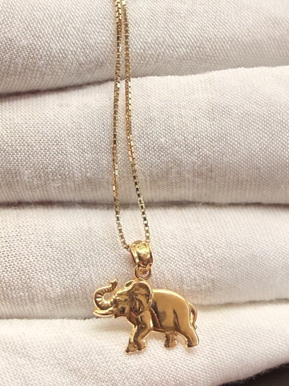 14K Yellow Gold Elephant Pendant With 0.8mm Box Chain - 22 inch